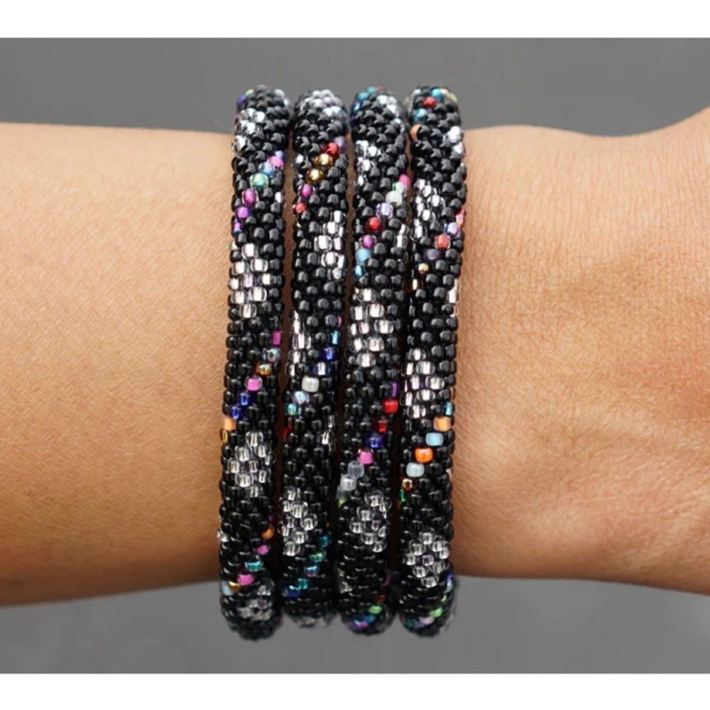 Sashka Co. Cute Fun Happy Beaded Bracelet (1 bracelet)